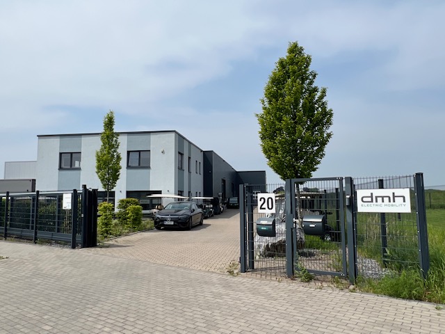 Eingang zu dmh Mobilität